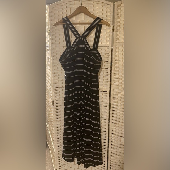 Tommy Hilfiger Black and White Striped Dress Size 12 - Picture 4 of 14